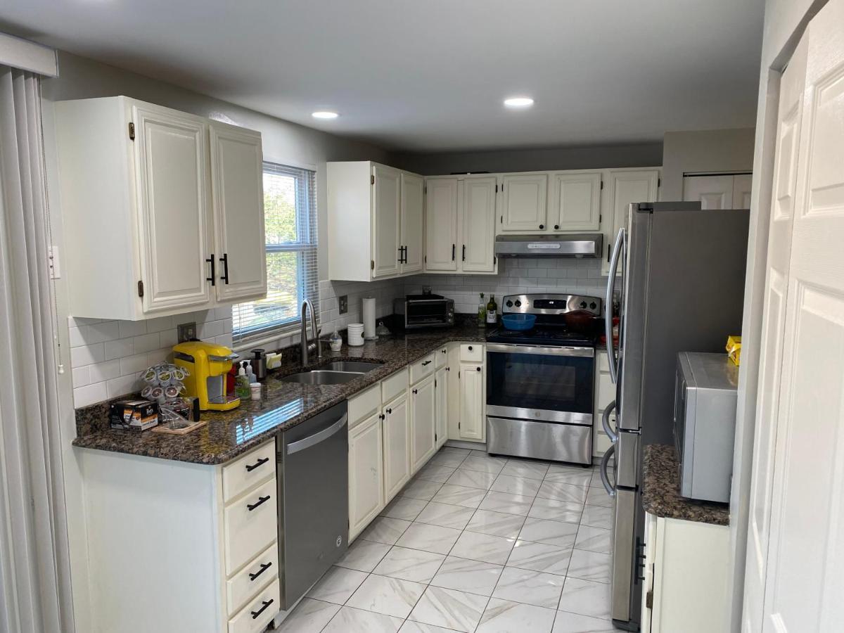 Upgraded, Beautiful 4 Bd Colonial In Силвер Спринг Экстерьер фото